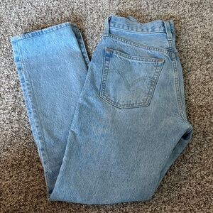 Classic Levi Women’s 501 Jeans